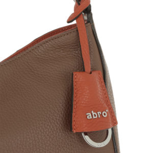 Die ADRIA Hobo Bag von Abro in Braun.